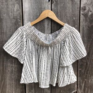 Urban Outfitters | Kimchi Blue | Off The Shoulder